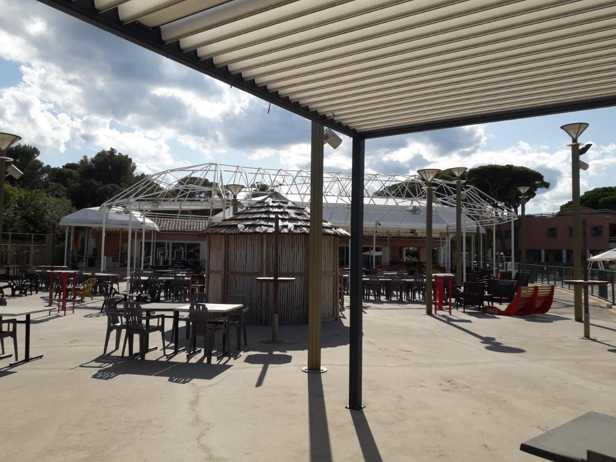 Mobil Home Neuf 2 Chambres 6 Personnes Saint Aygulf Plage Frejus Exterior photo